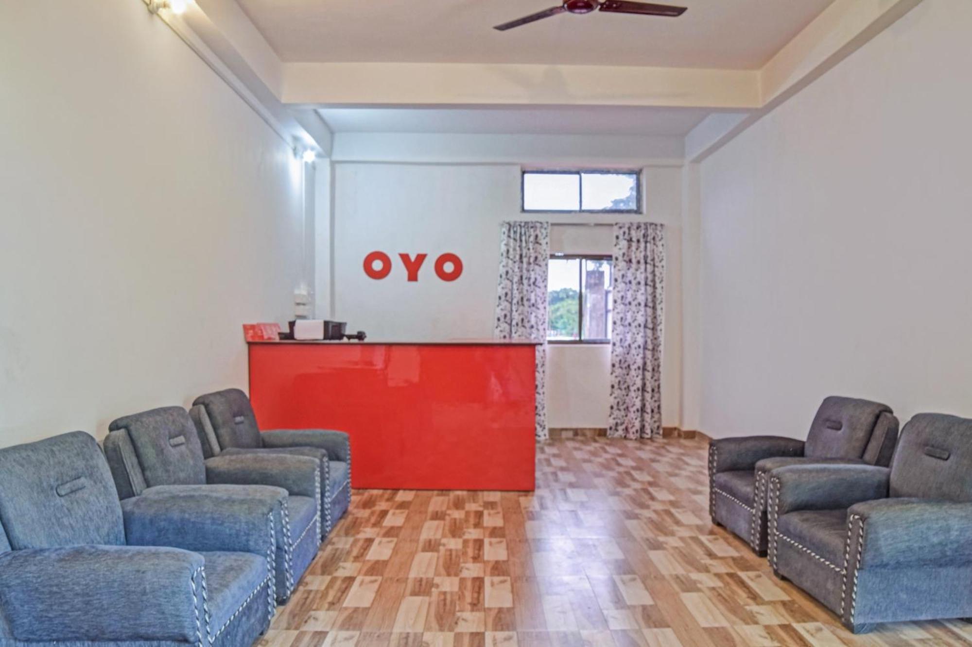 Spot On Jp Guest House Kaharpara ภายนอก รูปภาพ
